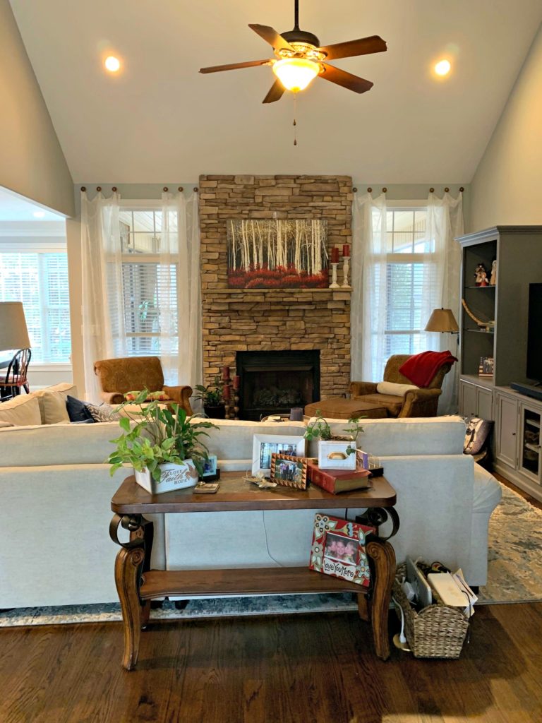 family room off kitchen